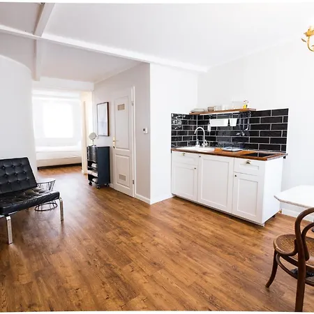 Apartment Boutique Charme Kueferstr 10-12 *