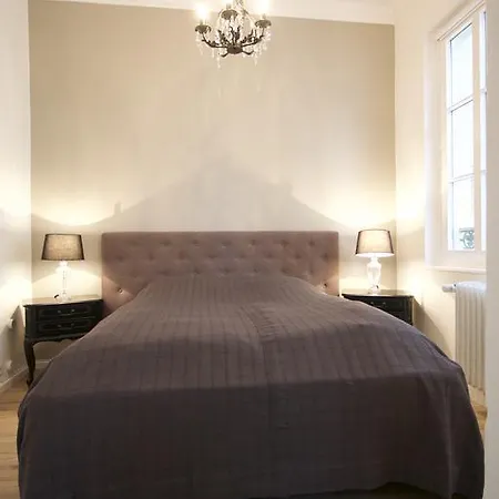 Boutique Charme Kueferstr 10-12 *