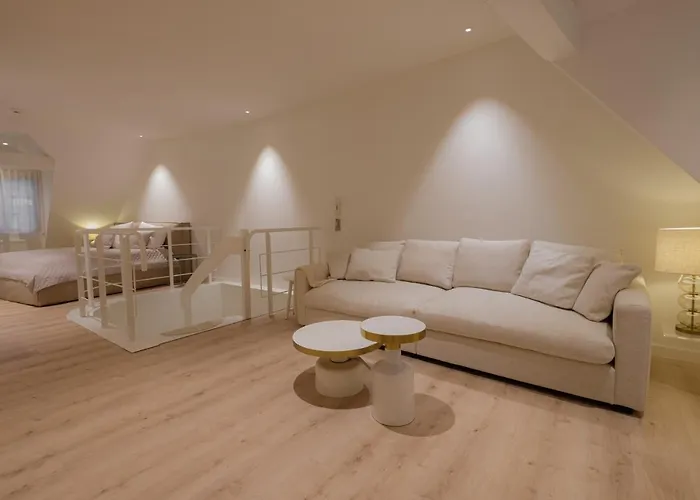 Boutique Charme Kueferstr 10-12 * Baden-Baden